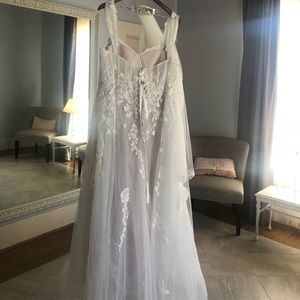 Galina Signature size 18W